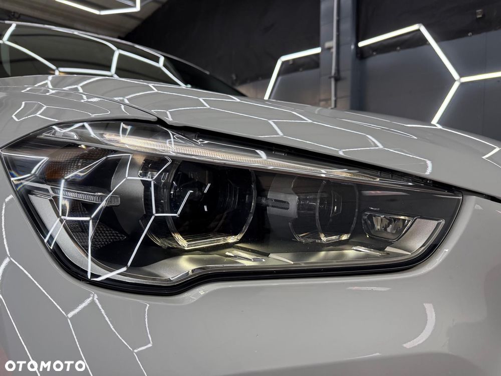 BMW X1 xDrive18d xLine sport - 14