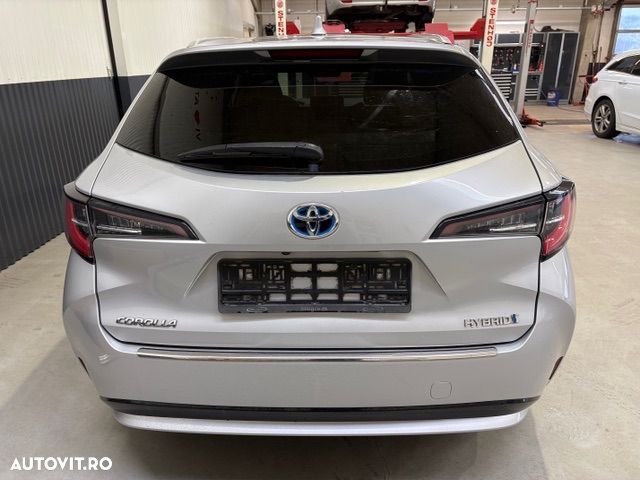 Toyota Corolla 1.8 HSD Business - 10