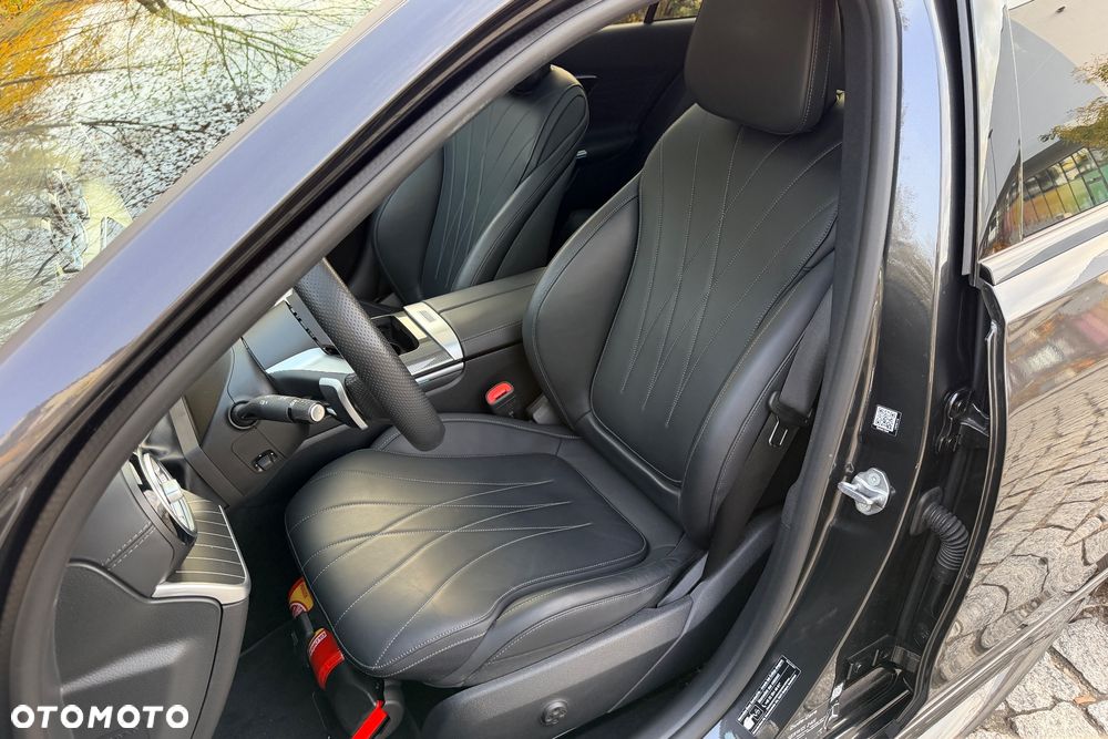 Mercedes-Benz Klasa C 300 9G-TRONIC - 15