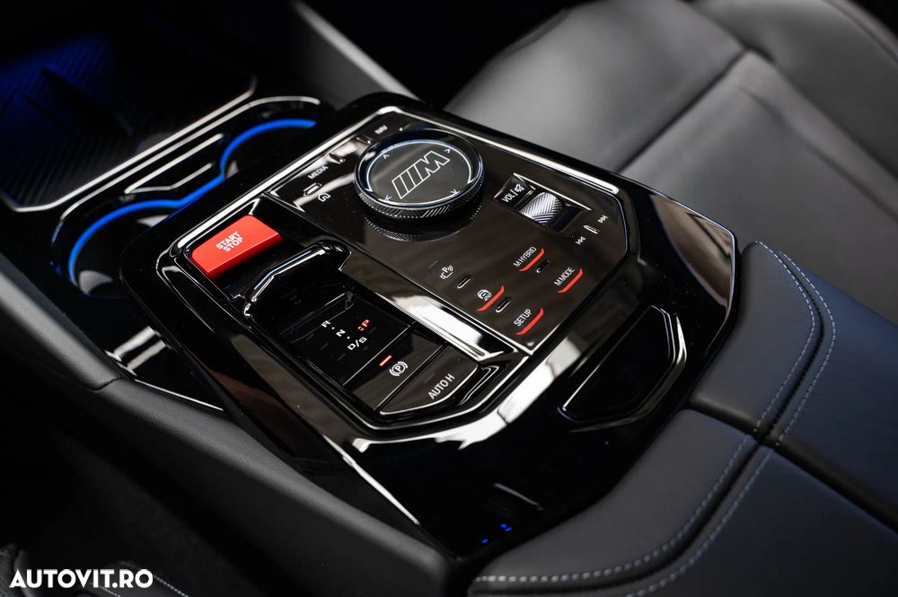 BMW M5 xDrive - 8