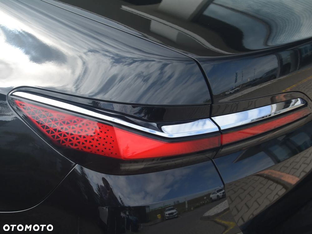 BMW Seria 7 740d xDrive mHEV M Sport sport - 24