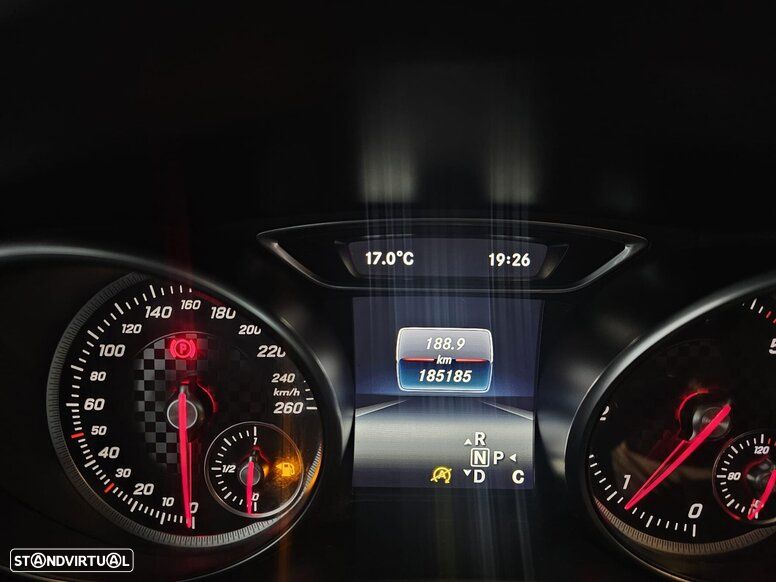 Mercedes-Benz A 180 d 7G-DCT AMG Line - 6