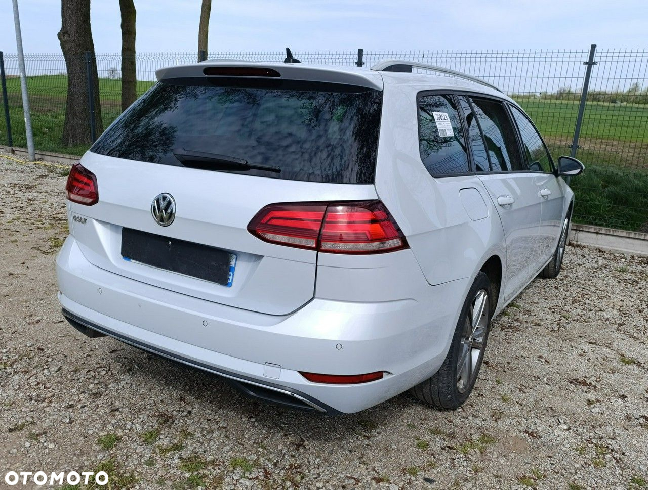 Volkswagen Golf - 29
