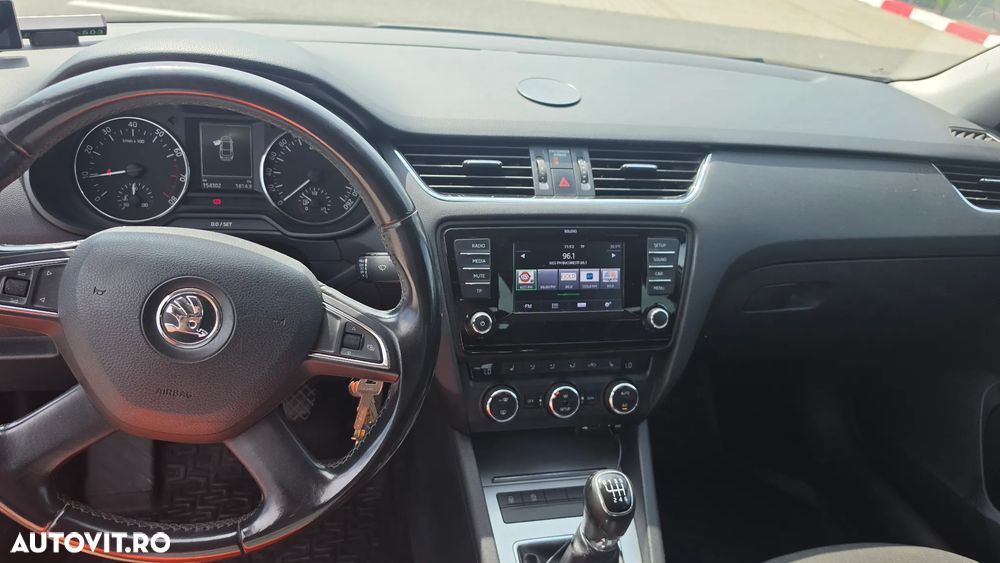 Skoda Octavia 1.2 TSI STYLE - 11