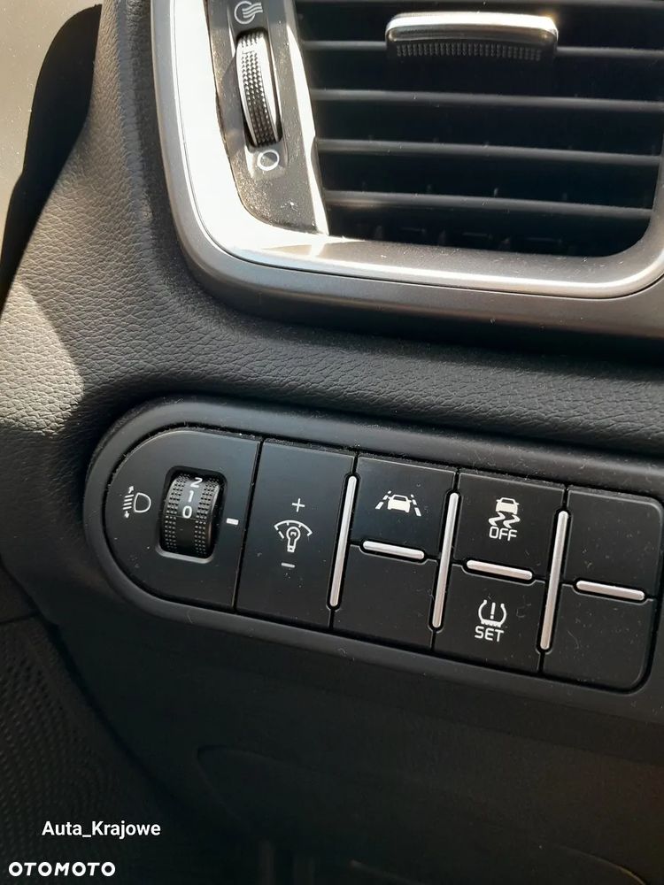 Kia Ceed 1.5 T-GDI M DCT - 22