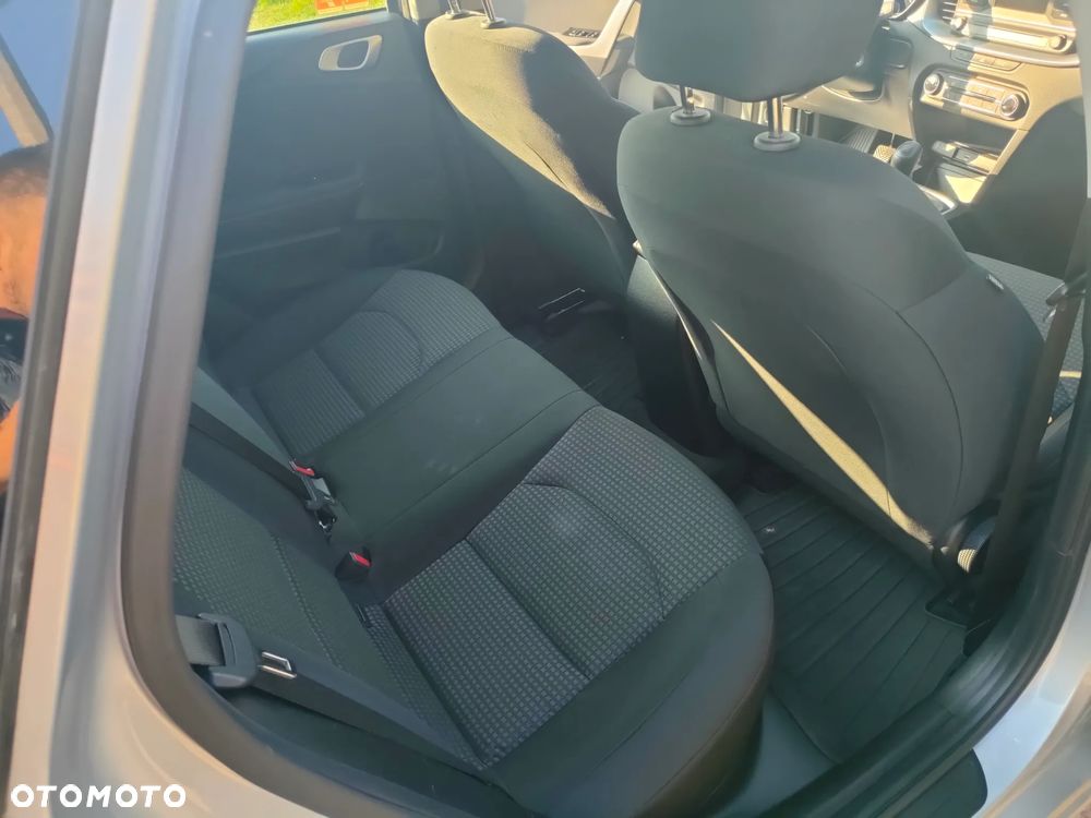 Kia Ceed 1.6 CRDi SCR S - 9