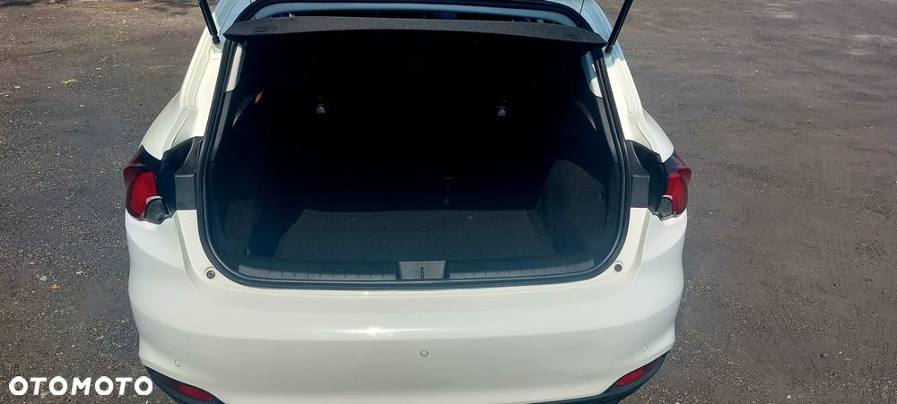 Fiat Tipo 1.3 MultiJet 16v Lounge - 22