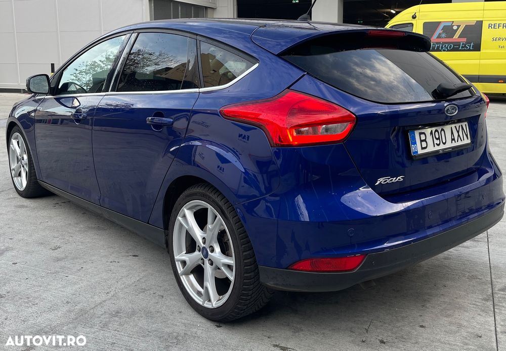 Ford Focus 1.5 TDCi Powershift Titanium - 3