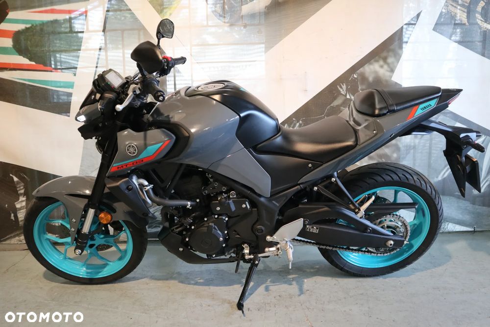 Yamaha MT - 5