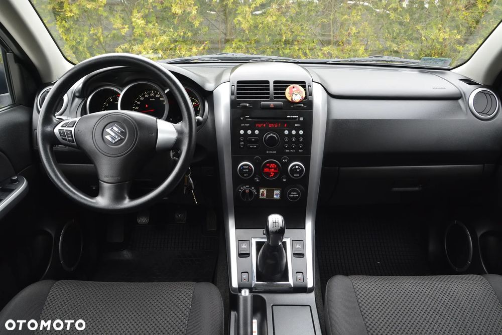 Suzuki Grand Vitara 1.9 DDiS Elegance EU5 - 25