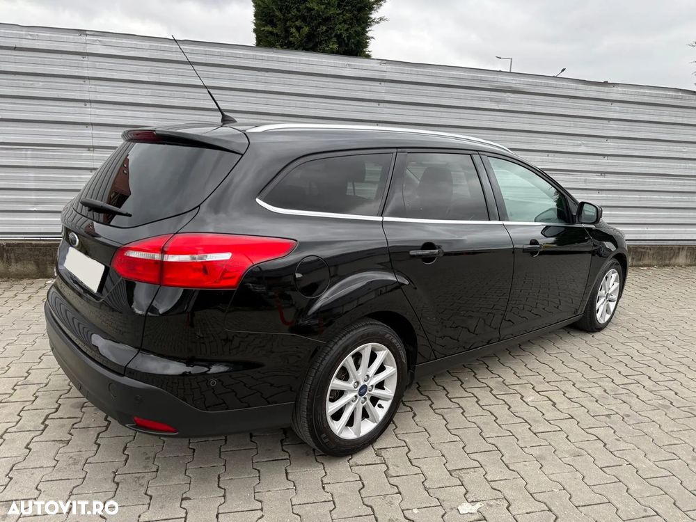 Ford Focus 1.5 TDCi DPF Start-Stopp-System Titanium - 11