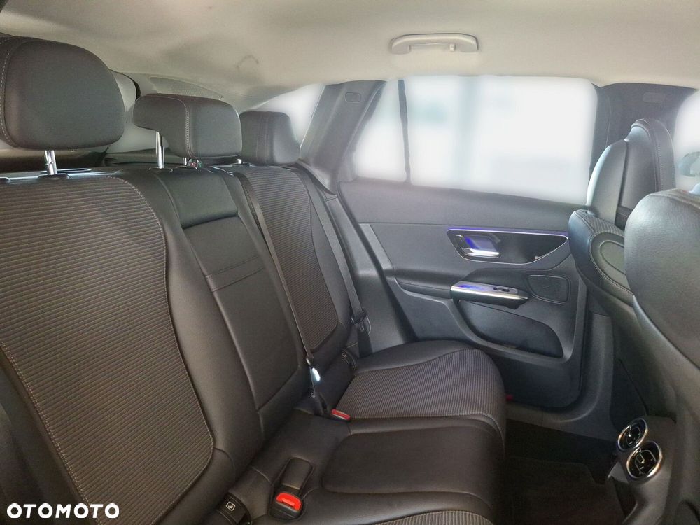 Mercedes-Benz GLC 220 d mHEV 4-Matic Avantgarde - 22