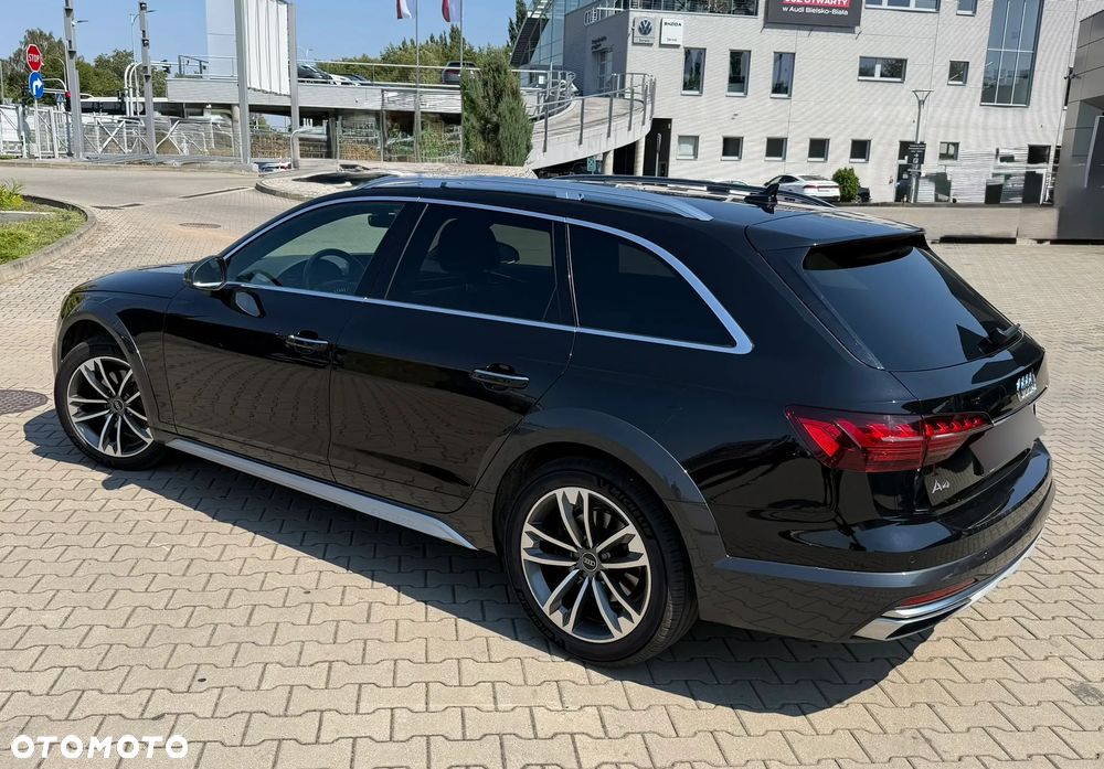 Audi A4 Allroad - 12