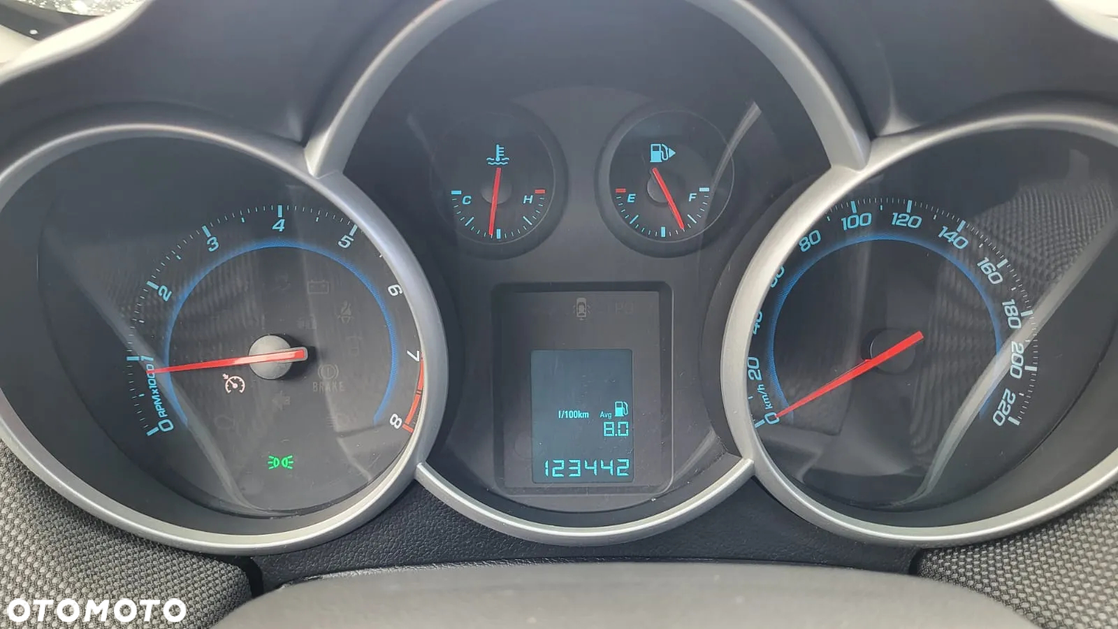 Chevrolet Cruze 1.6 LS - 24