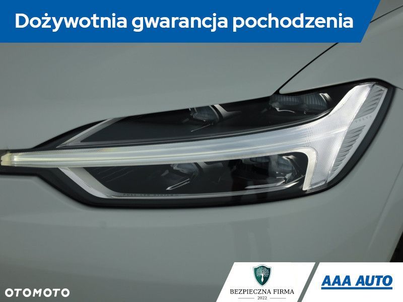 Volvo XC 60 - 23