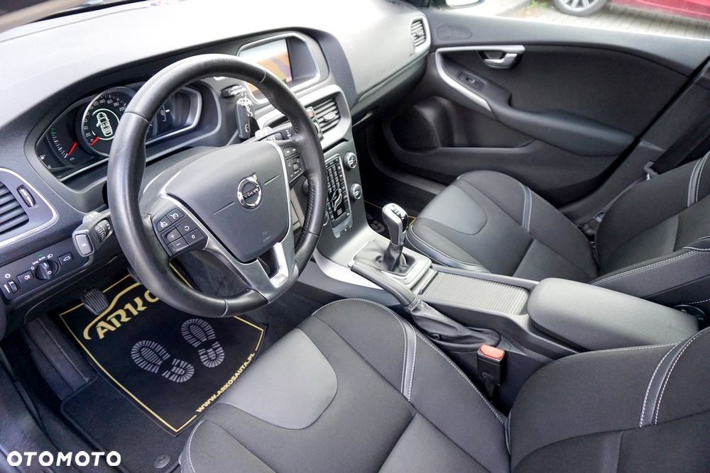 Volvo V40 T2 Drive-E Summum - 23