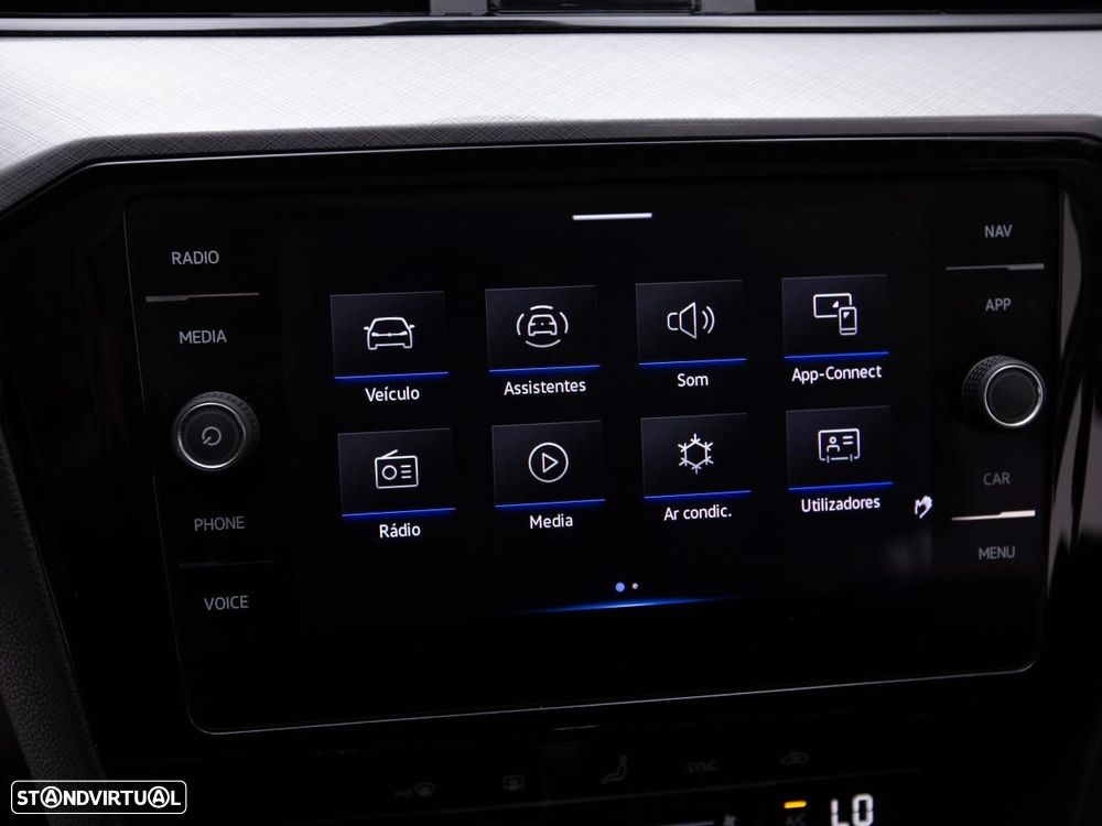 VW Passat 2.0 TDI Business DSG - 25