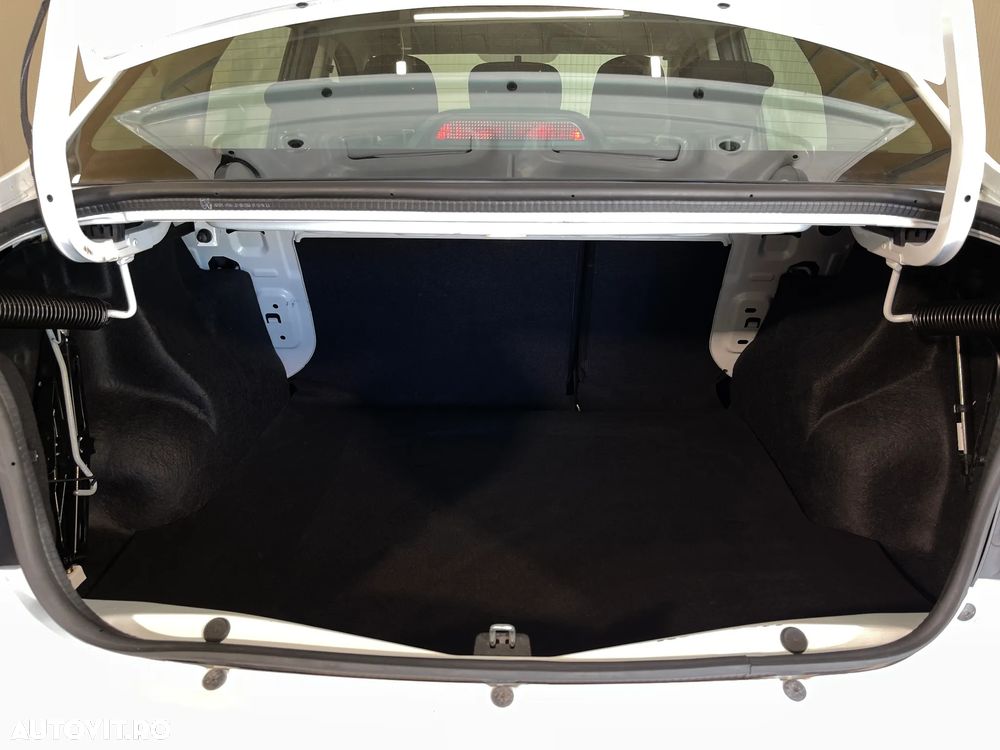 Dacia Logan 1.5 Blue dCi Laureate - 11