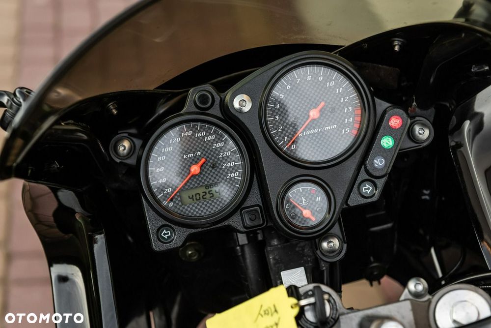 Honda Hornet - 8