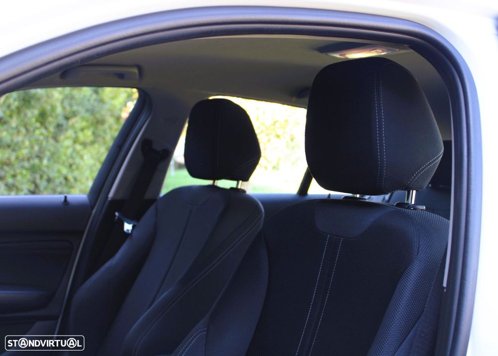 BMW 116 d Line Urban Auto - 18