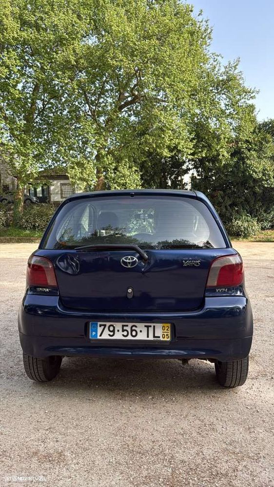 Toyota Yaris 1.0 Base C/Radio - 4