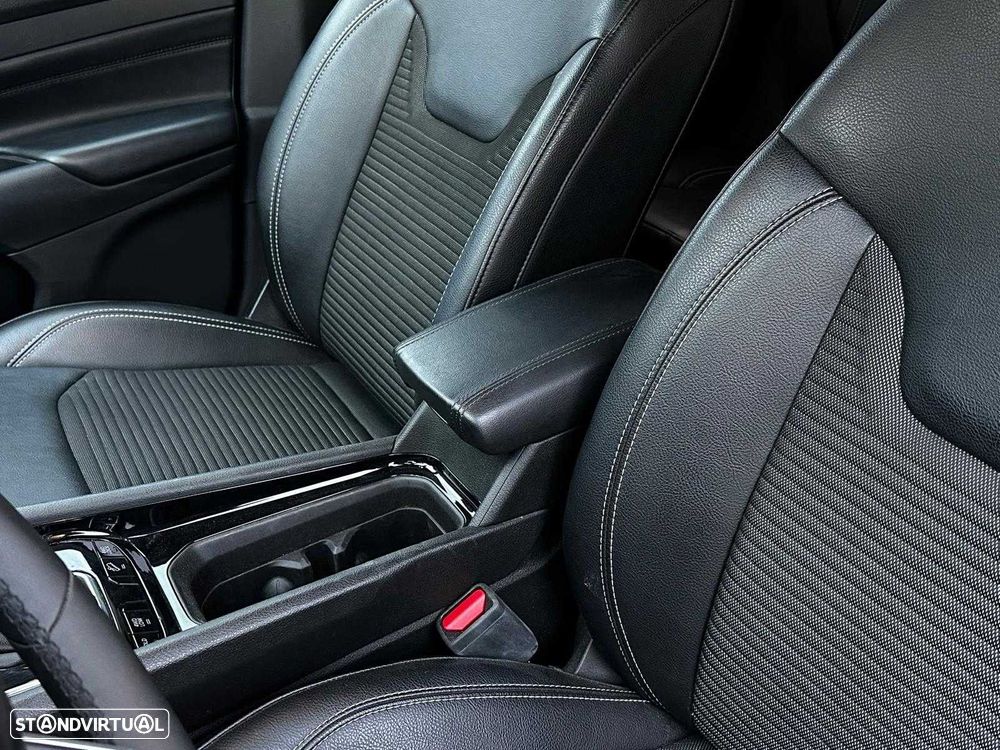 Jeep Compass 1.3 TG Atitude - 18