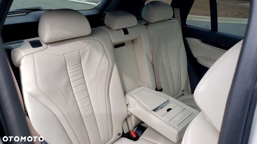 BMW X5 xDrive35i - 35