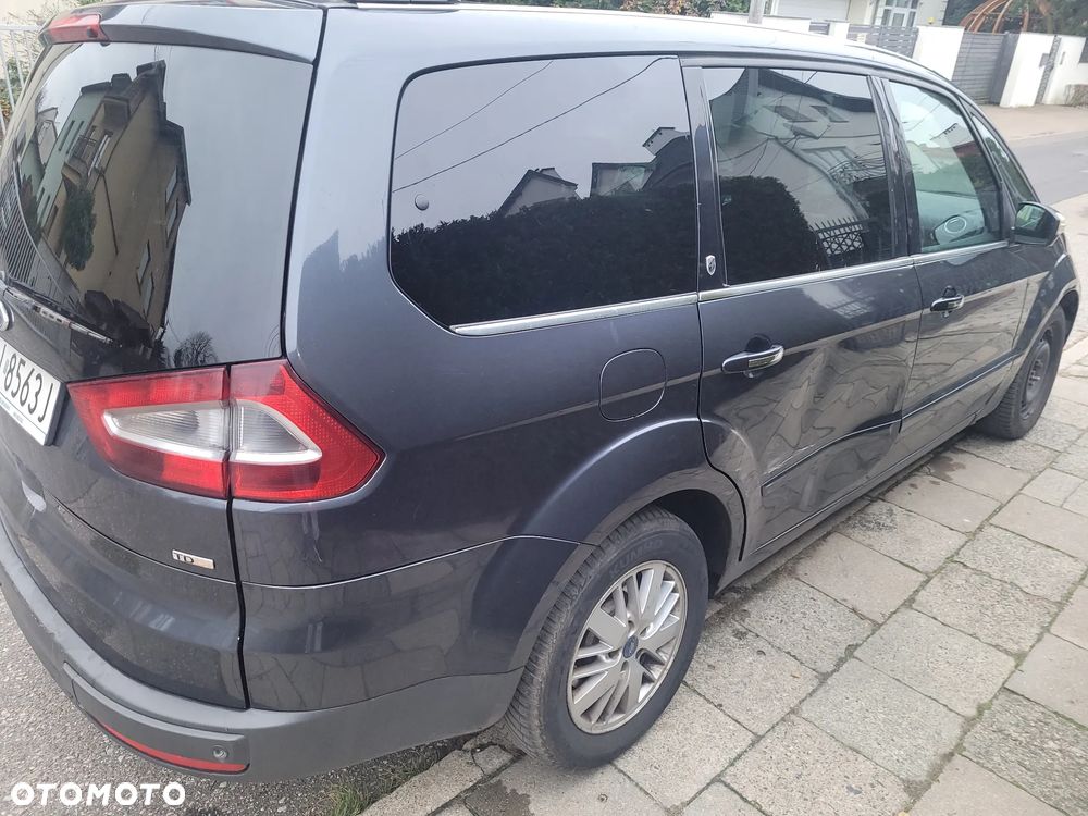 Ford Galaxy 2.0 TDCi Ghia - 4
