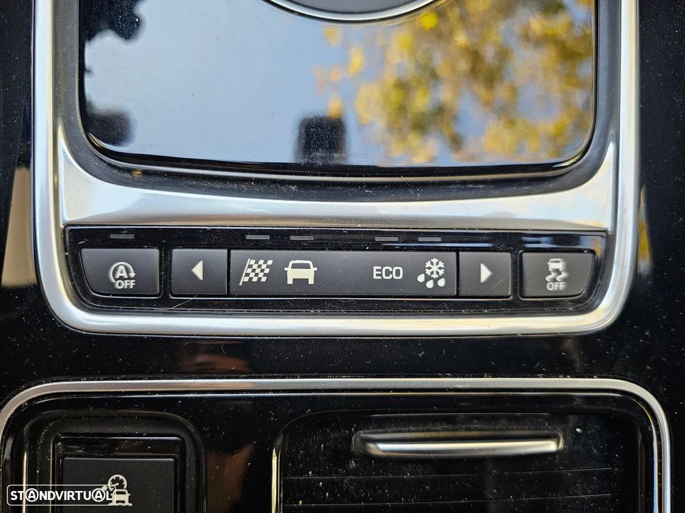 Jaguar F-Pace 25d AWD Aut. Prestige - 18