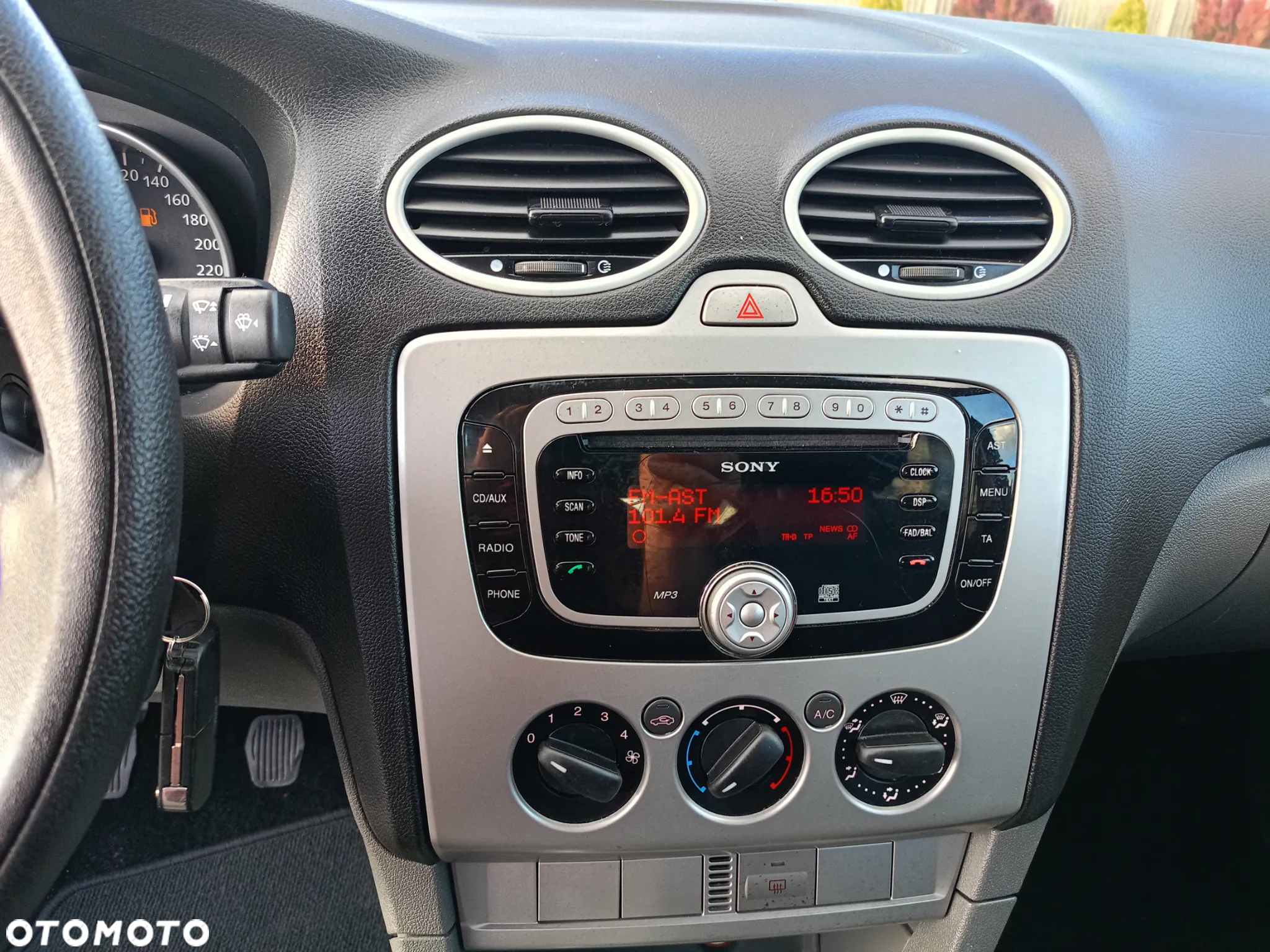 Ford Focus 1.8 Fun - 21