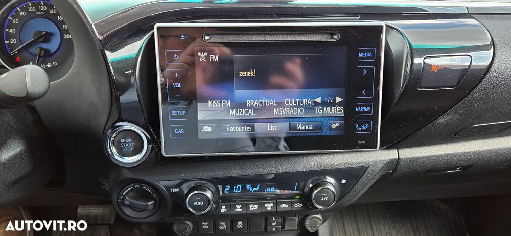 Toyota Hilux 4x4 Double Cab A/T Invincible - 23