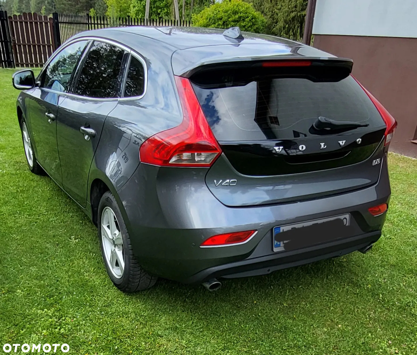 Volvo V40 D3 Momentum - 4