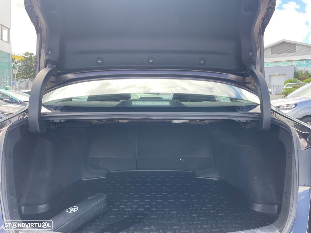 Toyota Corolla 1.8 Hybrid Comfort - 10