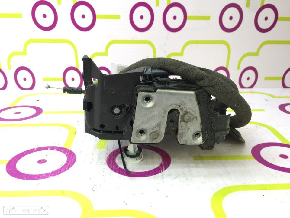 Fechadura Trás / Esquerda Renault Clio IV 5 Portas de 2015 - Ref: 825016604R - NO350008 - 2