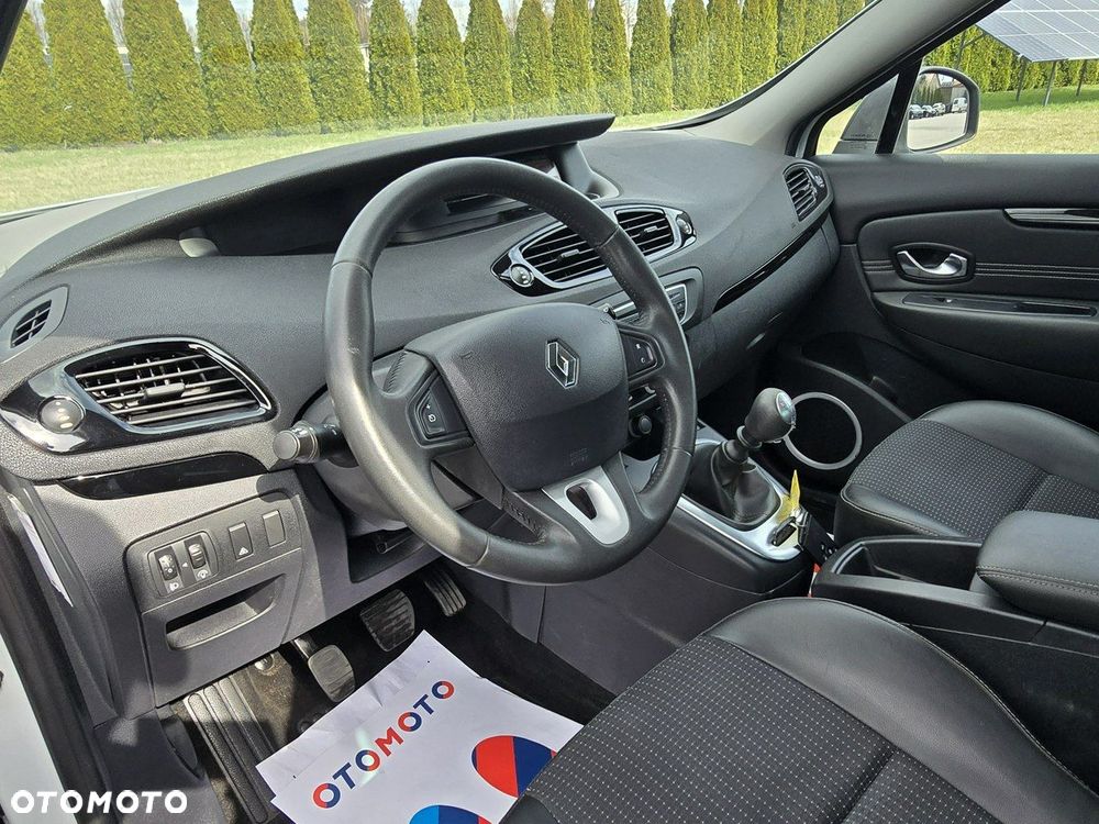 Renault Scenic - 16