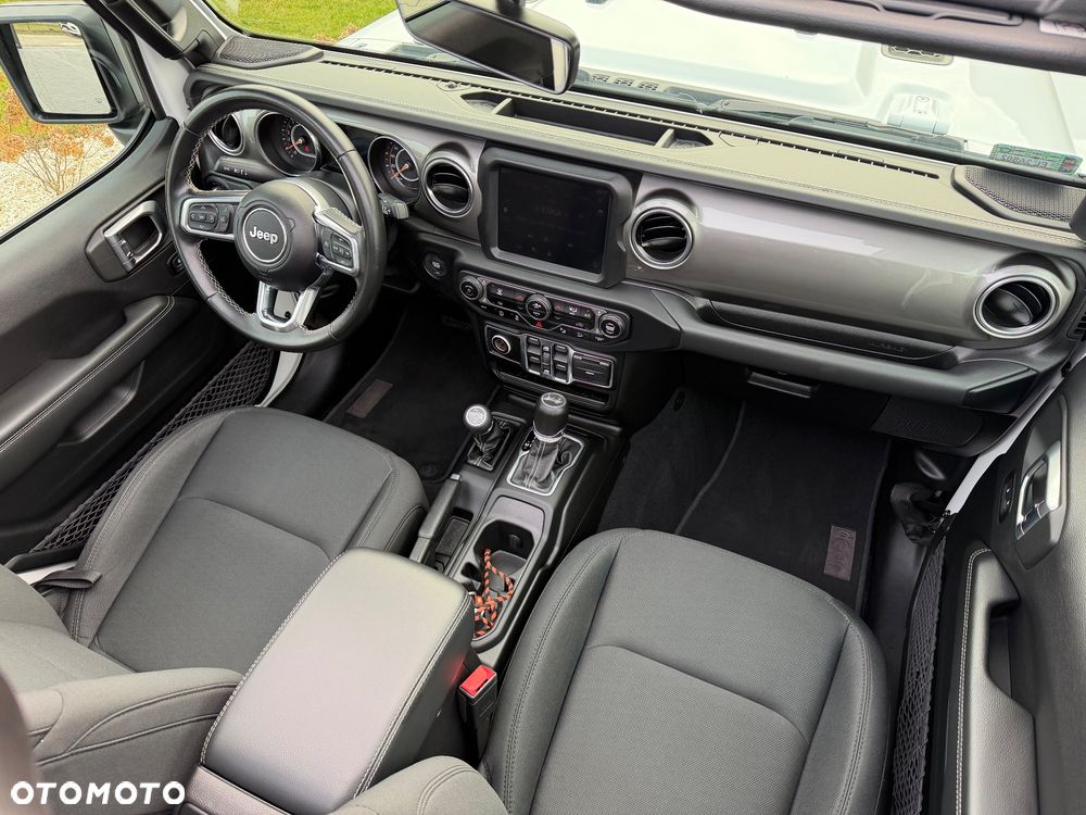 Jeep Wrangler Unlimited GME 2.0 Turbo Sahara - 40