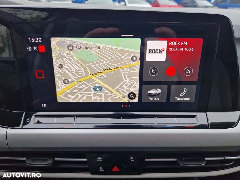 Volkswagen Golf 1.5 TSI ACT Life - 16