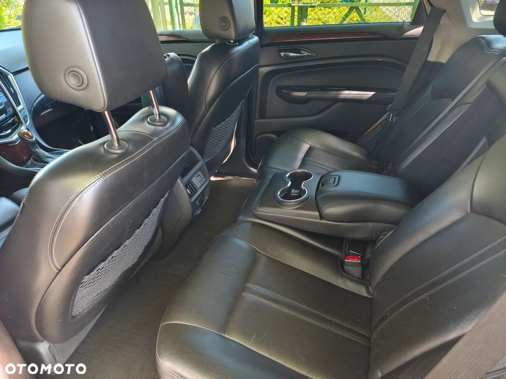Cadillac SRX - 21