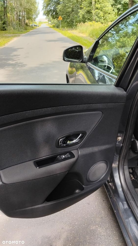 Renault Megane 1.5 dCi Life - 10