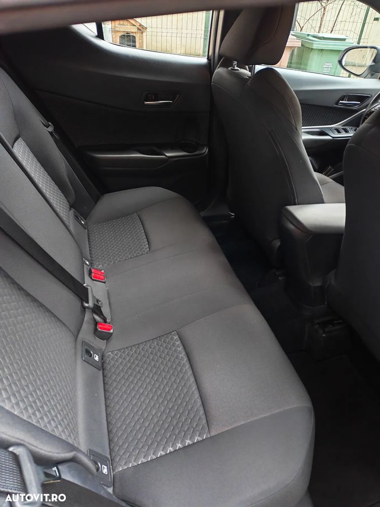 Toyota C-HR Hybrid Business-Edition - 9