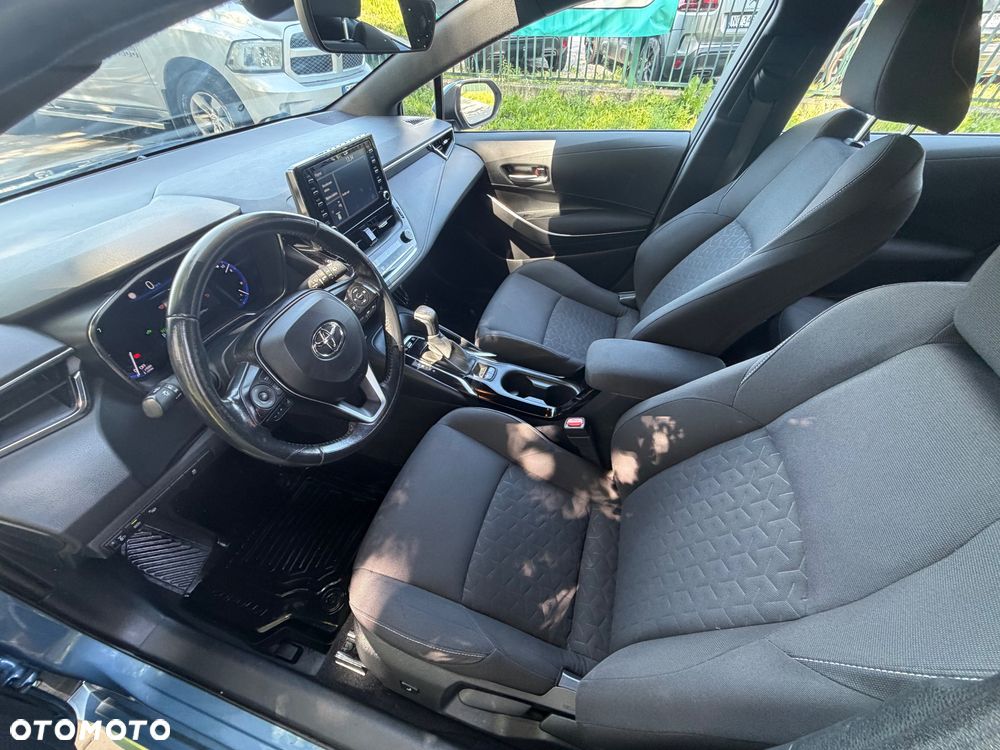 Toyota Corolla 1.8 Hybrid Comfort - 24