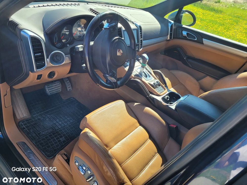 Porsche Cayenne - 7