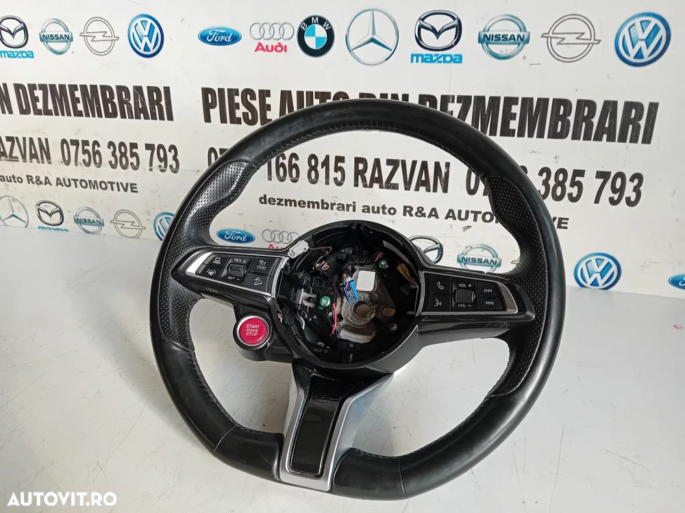 Volan Din Piele Cu Comenzi Alfa Stelvio Giulia Quadrifoglio Original Stare Foarte Buna An 2017-2022 - 3