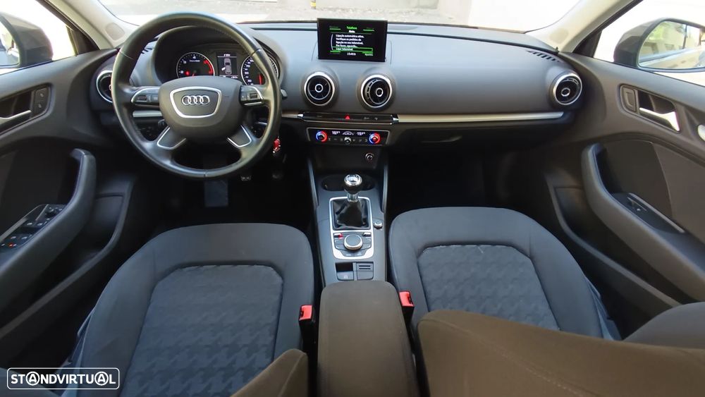 Audi A3 Sportback 1.6 TDI Advance Ultra - 5