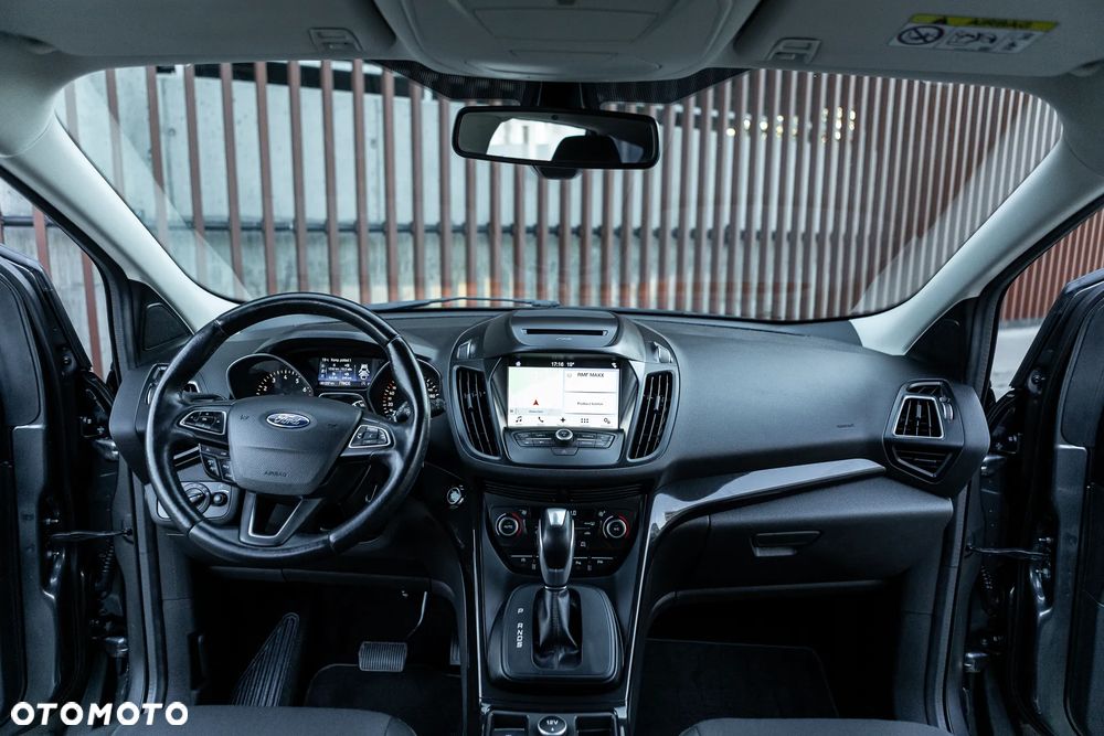 Ford Kuga - 22