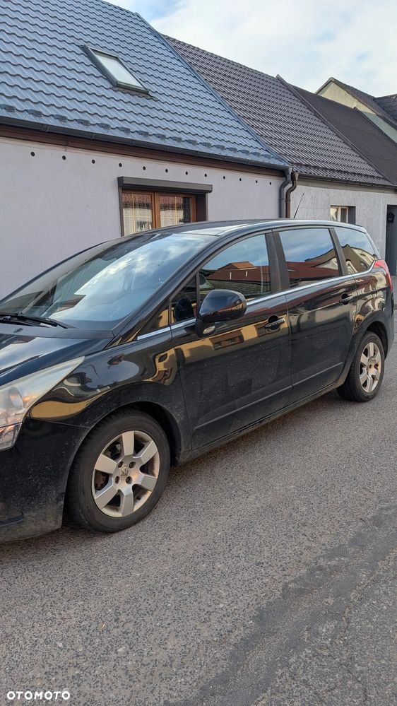 Peugeot 5008 1.6 e-HDi Active S&S - 9