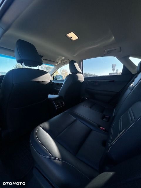 Lexus NX 300h Comfort AWD - 11