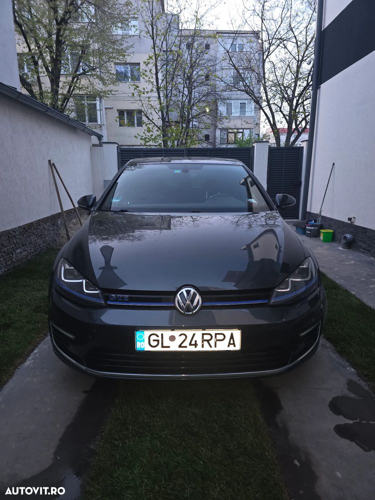 Volkswagen Golf 1.4 GTE Plug-In-Hybrid DSG - 1