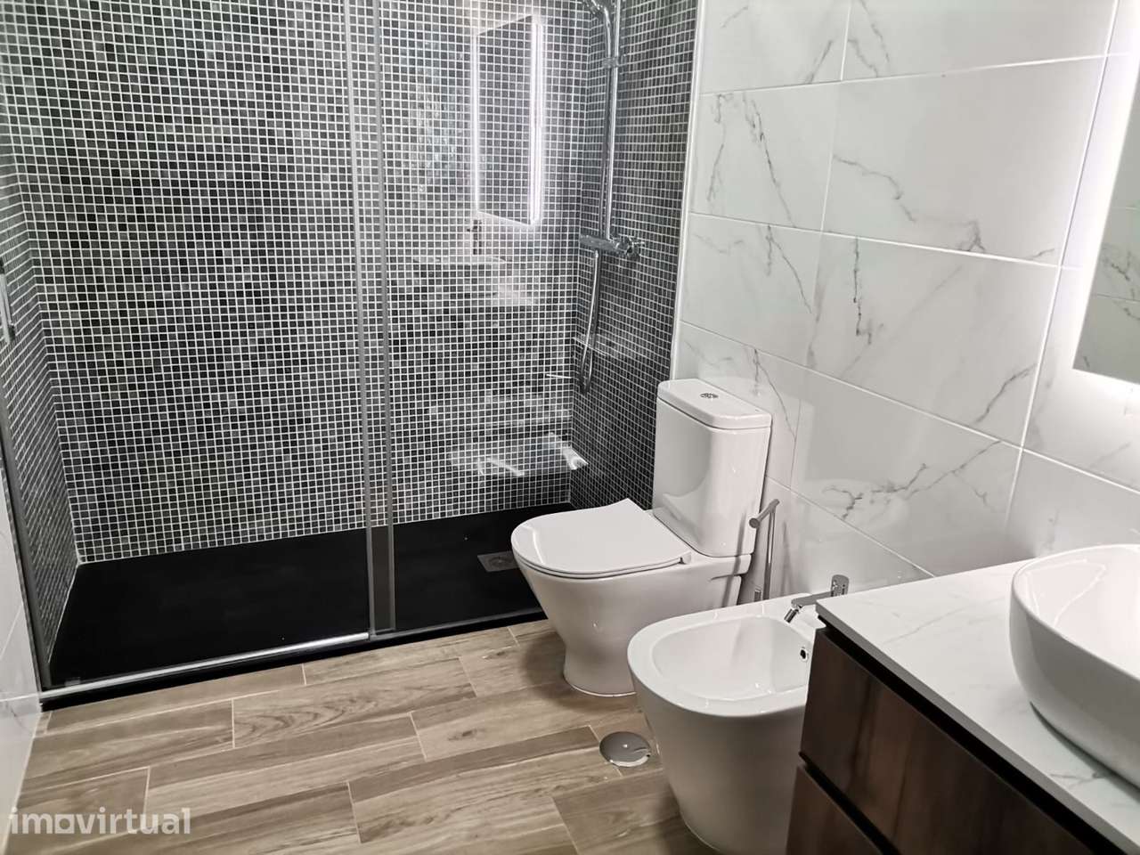 Quarto individual para arrendar |com varanda| - Grande imagem: 2/27