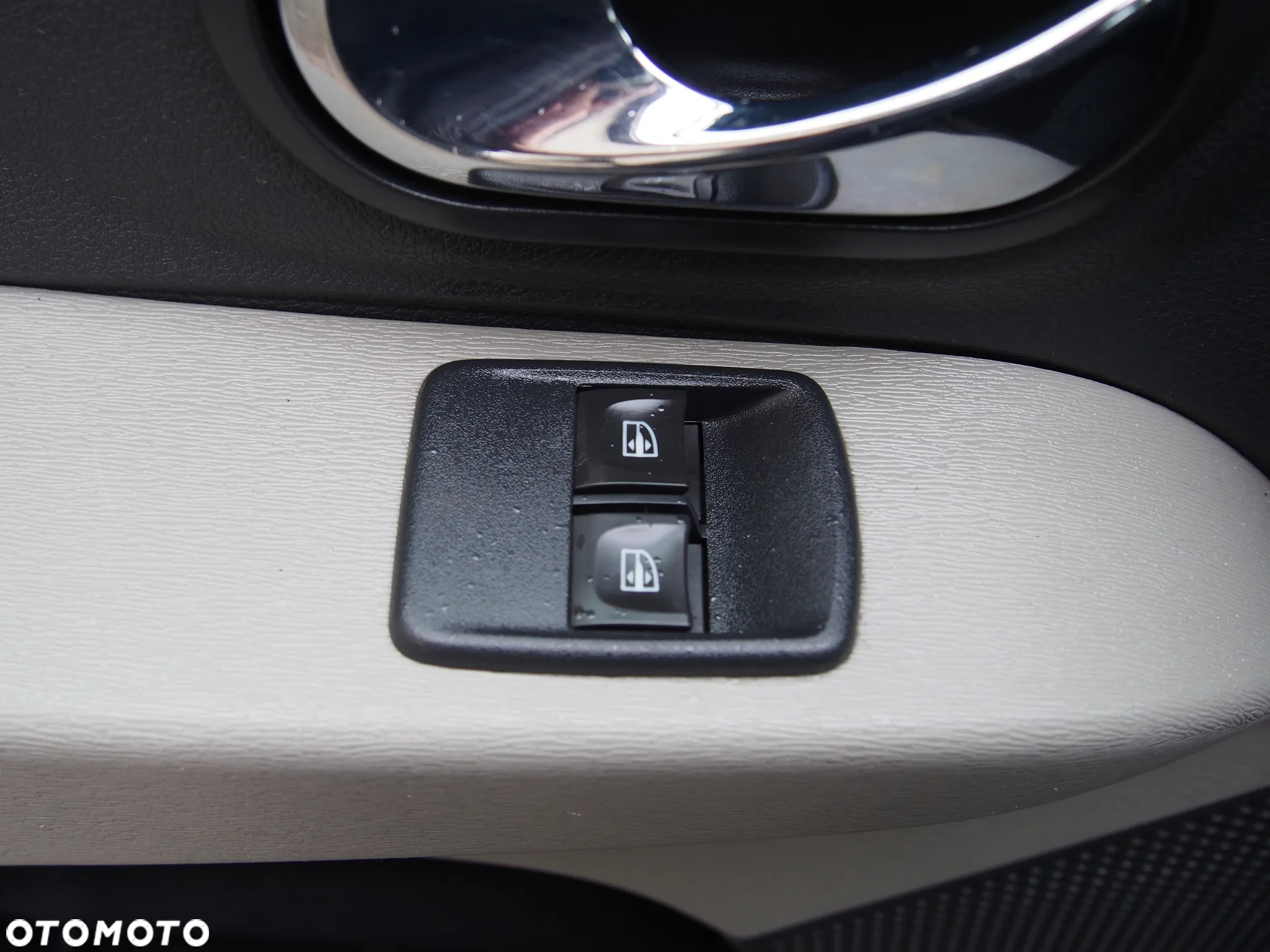 Dacia Lodgy TCe 115 Celebration - 16
